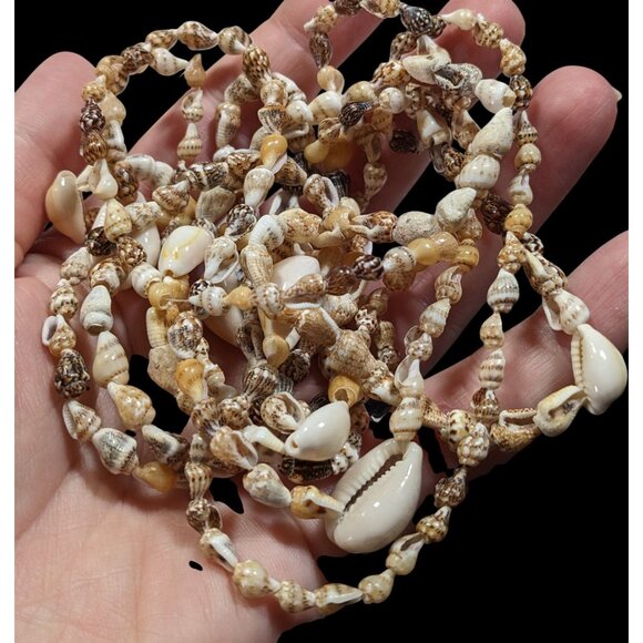 Beachy Two Layer Seashell Beaded Necklace - Picture 5 of 5